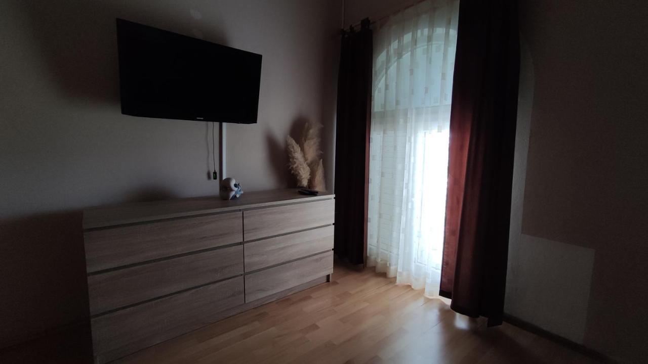 Apartment วีร์ ภายนอก รูปภาพ